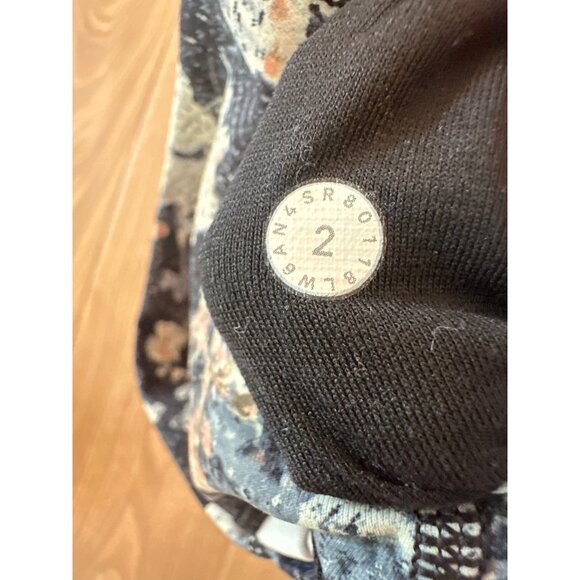 Lululemon Womens Floral Pattern Black Leggings Size 2 - Picture 4 of 4